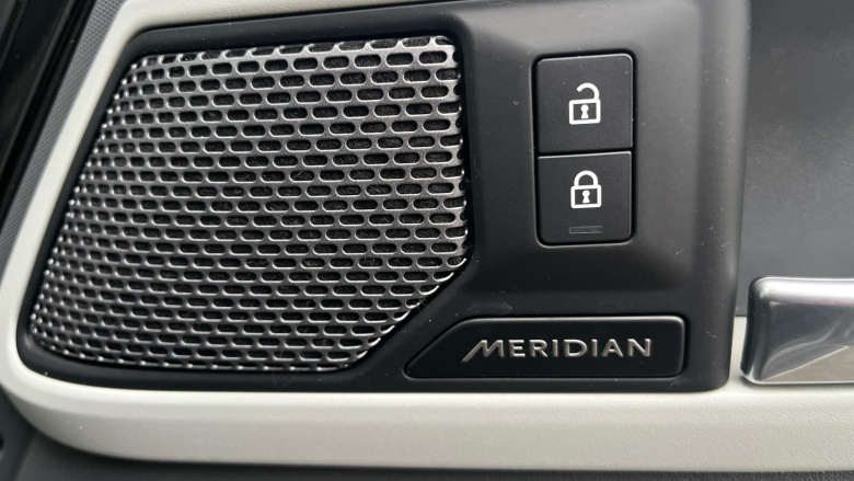 Land Rover Defender 3.0 D250 XS Edition 110 5dr Auto Diesel Estate